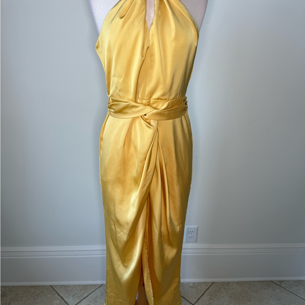 Chic Backless Yellow Halter Dress - Picture 2 of 5